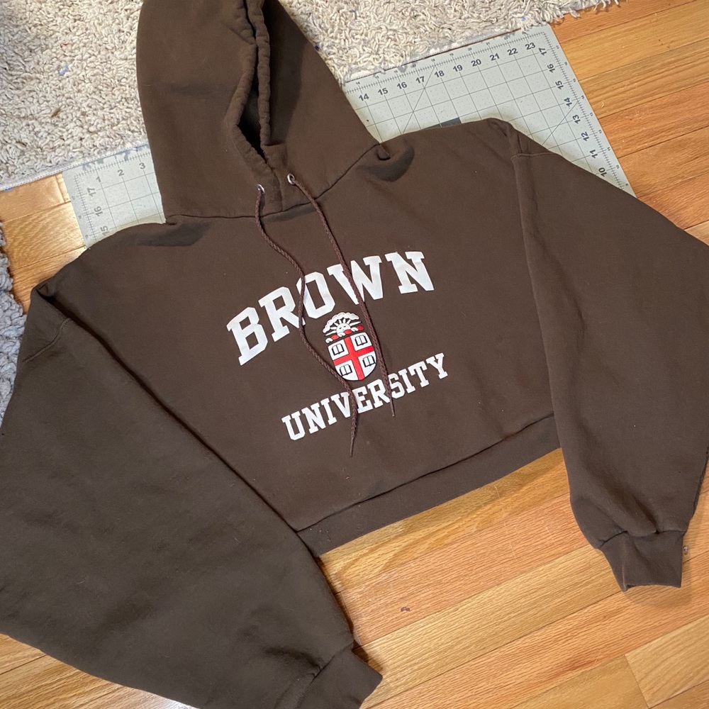 Brown University Cropped Sweatshirt